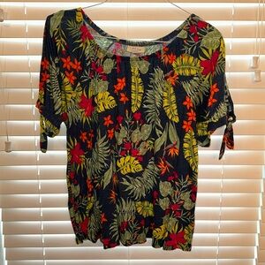 EUC from Style & Co from Macy’s. Beautiful tropical top